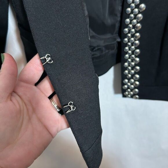 NWT Trina Turk Studded Blazer Jacket 8 Black Lapel Hook Eye Closure MSRP $398 - Picture 7 of 8